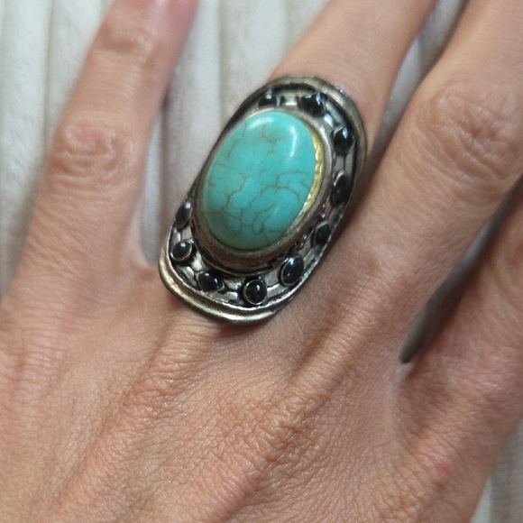 Vintage Egyptian Ring - Picture 1 of 4